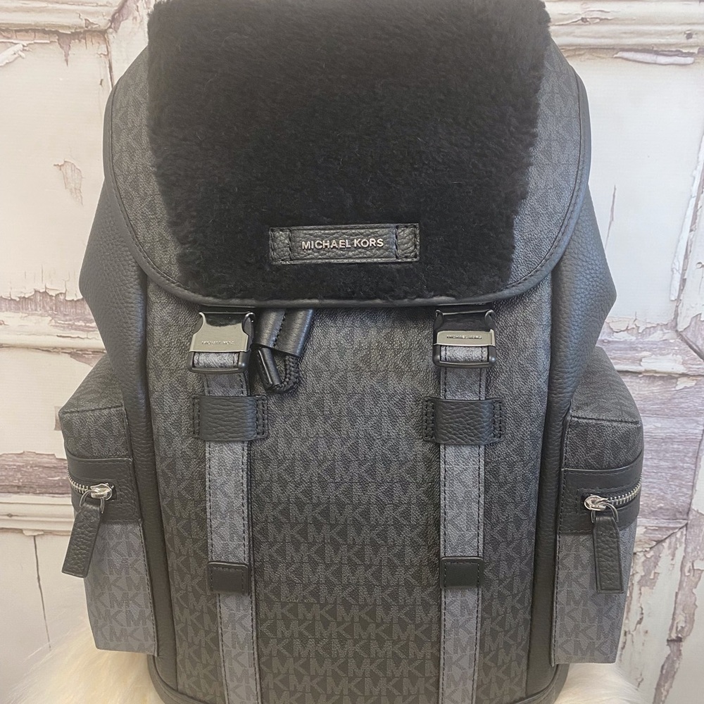 Michael Kors Cooper Signature Large Pocket Backpack Fur Trim NWT